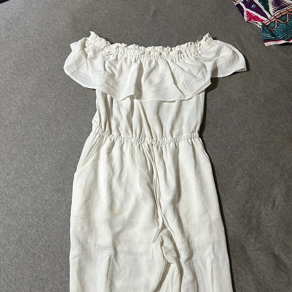 White jumper worn twice